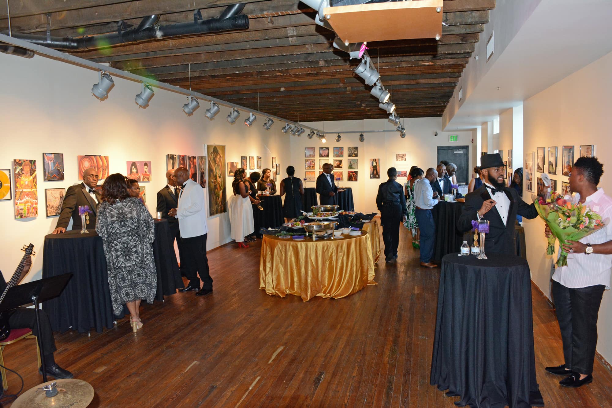 Guests at the gala mingled in the Eubie Blake Center gallery before heading upstairs for a seated dinner.