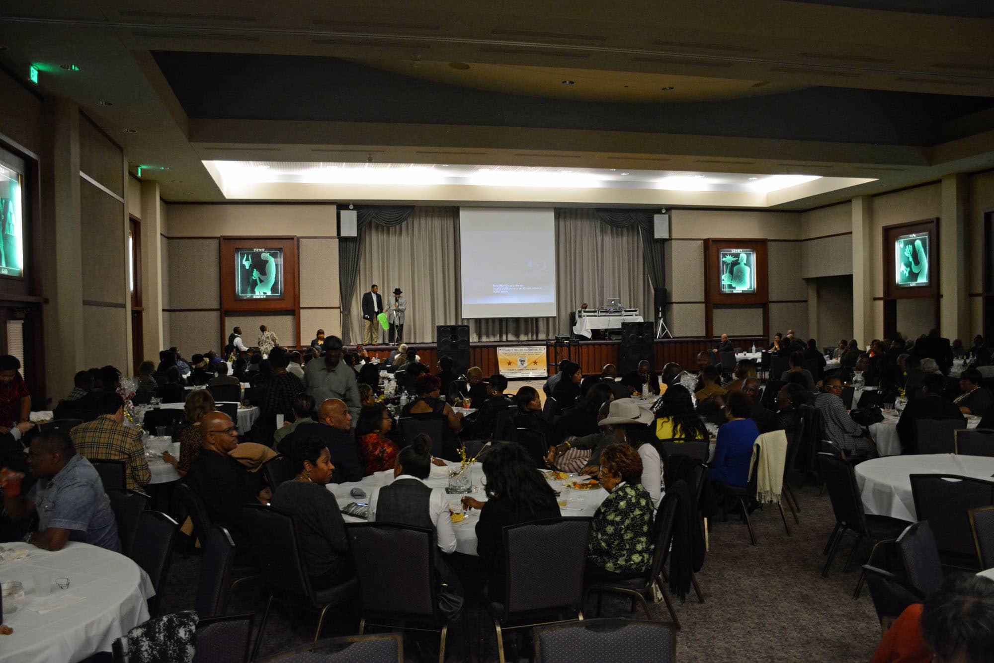 Star-ry Night (November 5, 2016) Supporters of the Howard E. Rollins Foundation came together to celebrate the late Baltimore native actor's life and legacy at the foundation's "Annual Fall Scholarship Fundraiser" at Temple Oheb Shalom. Folks watched a documentary, "An Evening with Howard Rollins," by Baltimore filmmaker Steve Yeager...